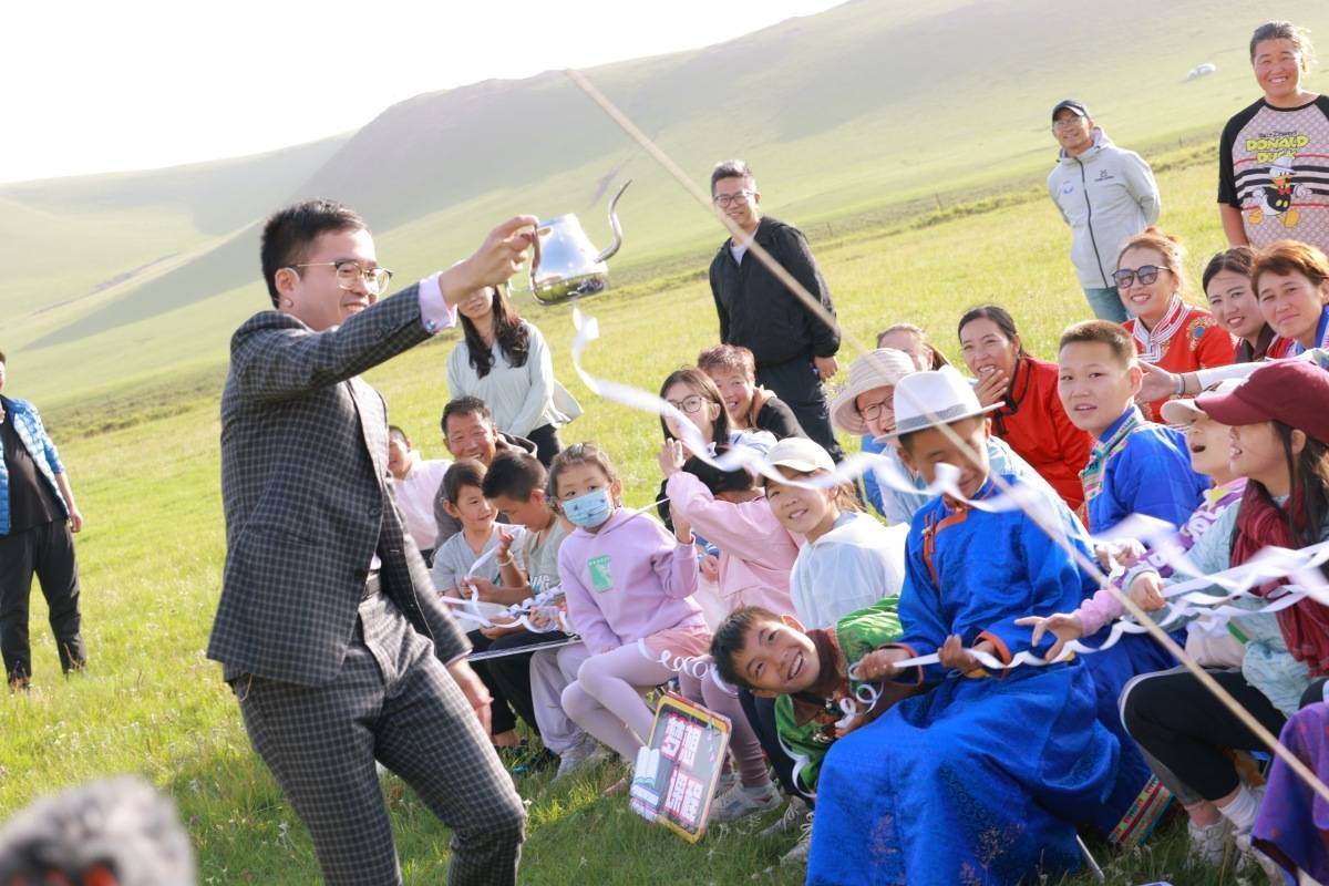 一年“不良嗜好”已戒掉却略显憔悴瓦力棋牌可喜可贺！刘谦抗癌不到(图7)