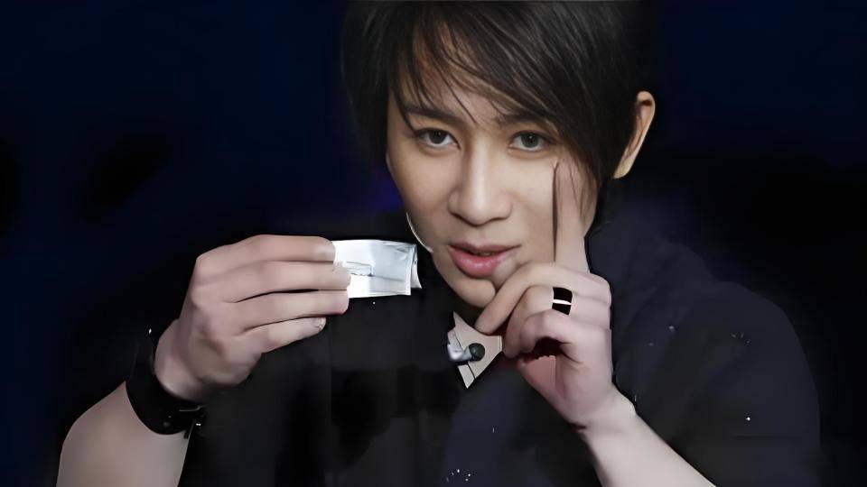 一年“不良嗜好”已戒掉却略显憔悴瓦力棋牌可喜可贺！刘谦抗癌不到(图11)