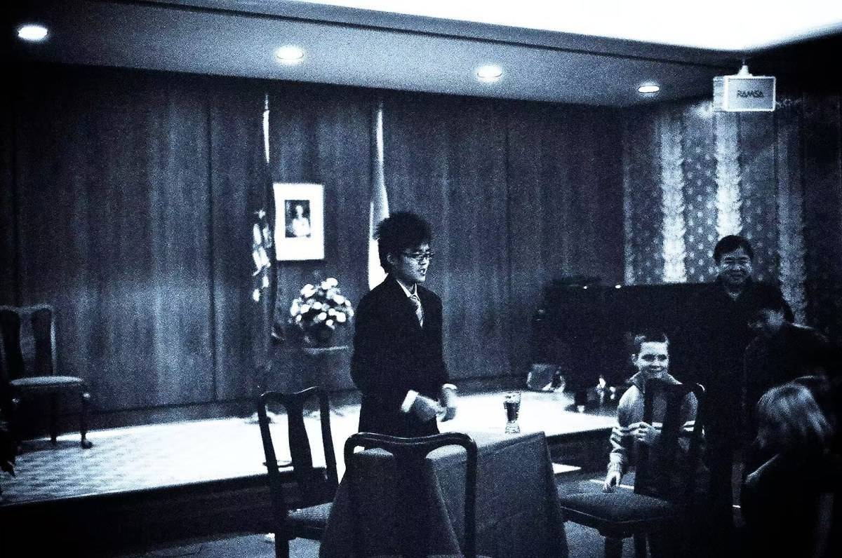 一年“不良嗜好”已戒掉却略显憔悴瓦力棋牌可喜可贺！刘谦抗癌不到(图16)